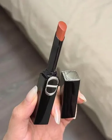 💄 Son Dior 168 Rouge Dior On Stage Coated Shine 2.2g Dưỡng Môi Mịn Mượt, Giao Hỏa Tốc, Chính Hãng