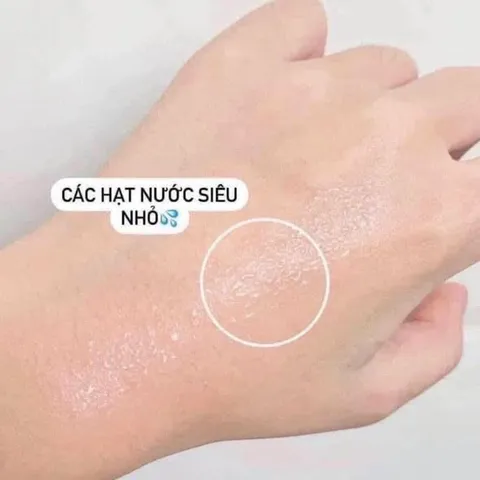Nước xịt khoáng Evoluderm Eau Pure cấp ẩm làm dịu da 400ml ⚡ Giá rẻ