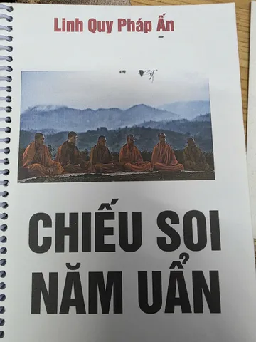 SỔ TAY 100 QUẺ QUAN ÂM LINH XĂM 879665