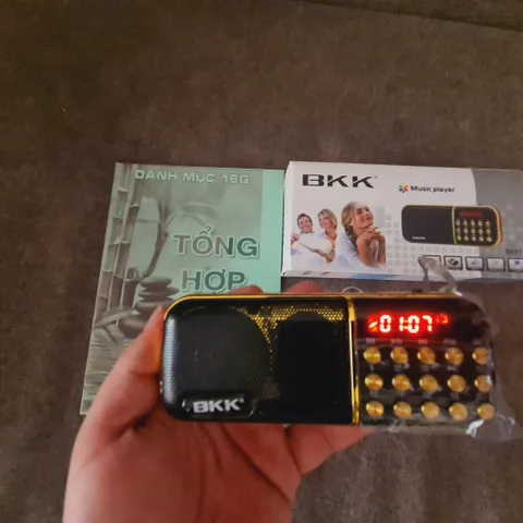 Trọn bộ máy nghe pháp BKK kèm thẻ nhớ 16gb. list bài giảng -  MÁY TỤNG KINH, NGHE PHÁP MÃ SỐ 01 DL92