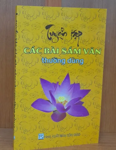 Tuyển tập các bài sám văn KHỔ LỚN A5 VÀNG thường dùng bìa giấy nâu chữ to rõ 879959