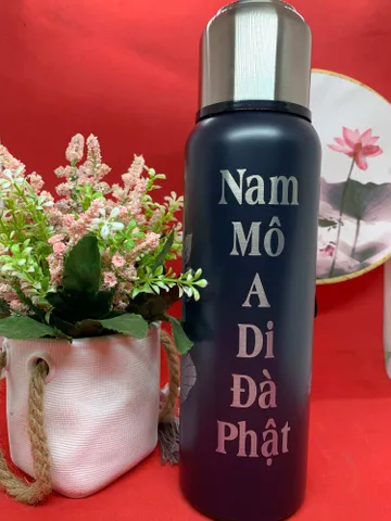 BÌNH GIỮ NHIỆT KHẮC NAM MÔ A DI ĐÀ PHẬT- CHÚ ĐẠI BI(dung tích 800ml)