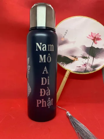 BÌNH GIỮ NHIỆT KHẮC NAM MÔ A DI ĐÀ PHẬT- CHÚ ĐẠI BI(dung tích 800ml)