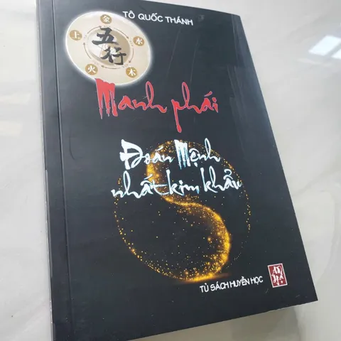 Manh Phái Đoán Mệnh Nhất Kim Khẩu