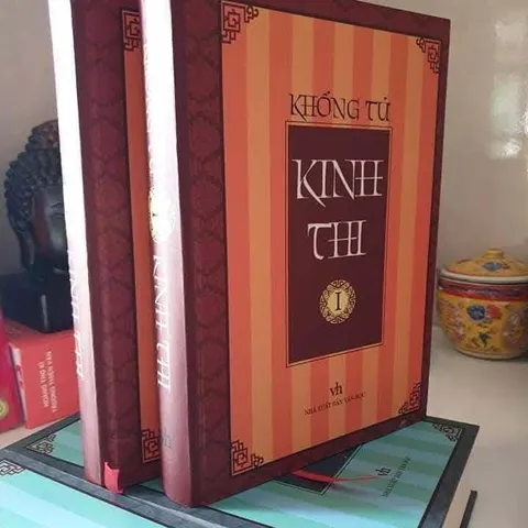 Kinh Thi Khổng Tử (2 Cuốn)