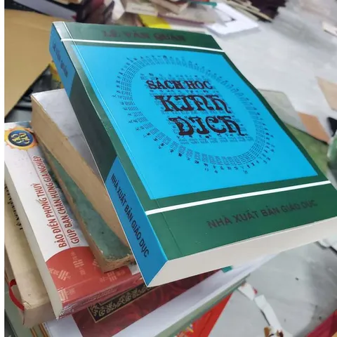 Sách Học Kinh Dịch – Lê Văn Quán