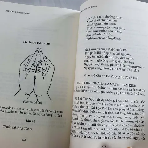 Mật Tông Kim Cang Thừa Chú Giải (2 Tập) – Thích Linh Quang