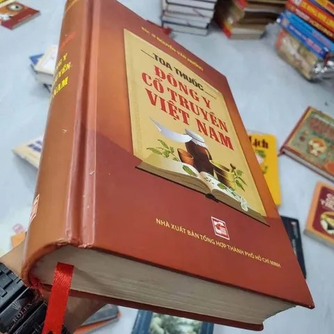 Toa Thuôc Đông Y Cổ Truyền Việt Nam