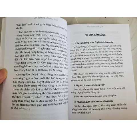 Cõi Trần Và Cõi Siêu Hình