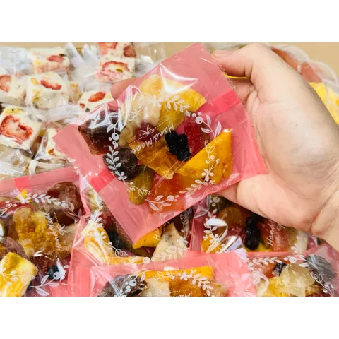 TRÁI CÂY SẤY DẺO MIX 12 LOẠI TÚI MINI - XIMAFARM 881571