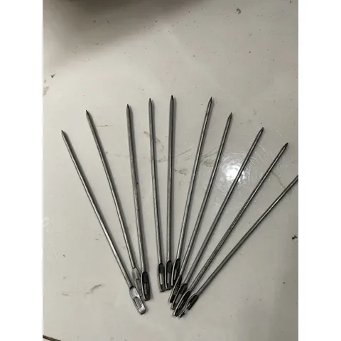 2 Kim khâu bao tải - kim khâu bao tải loại to phi 4 dài 17cm