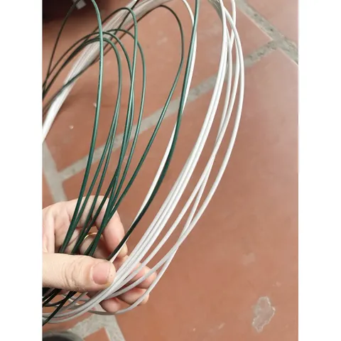 30 Mét dây thép bọc nhựa màu xanh, màu trắng - dây thép mềm dẻo 2.5li