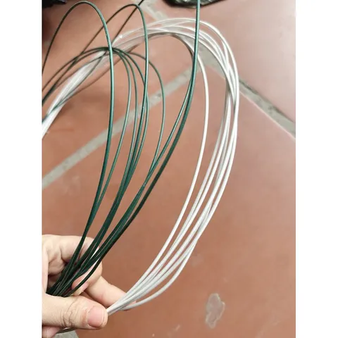 30 Mét dây thép bọc nhựa màu xanh, màu trắng - dây thép mềm dẻo 2.5li