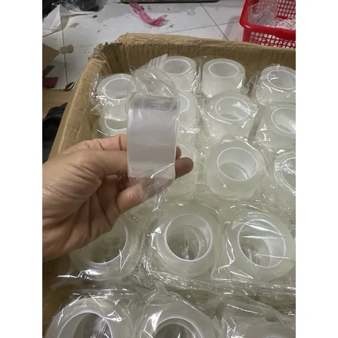 Băng keo 2 mặt trong suốt dài 3 mét dày 3cm