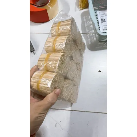 1 bó tăm tre - tăm xỉa răng