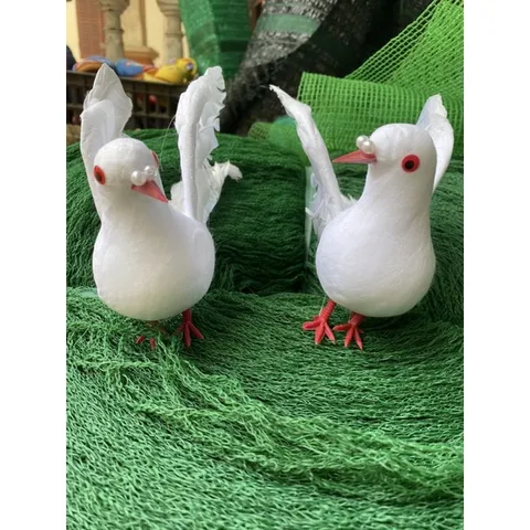 2 Chim bồ câu nhân tạo bằng xốp dùng để trang trí