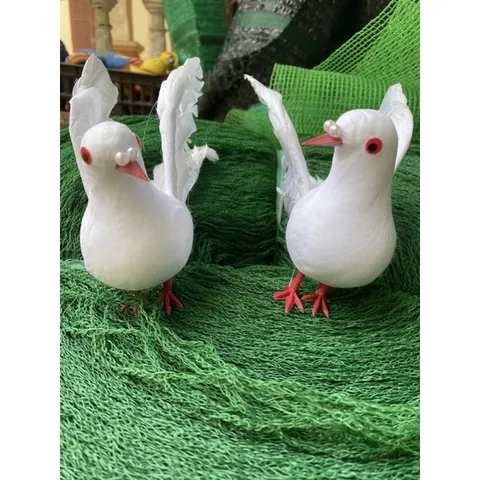 2 Chim bồ câu nhân tạo bằng xốp dùng để trang trí