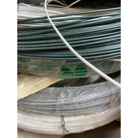 1Kg Dây thép bọc nhựa không rỉ nhiều cỡ (giao màu ngẫu nhiên)