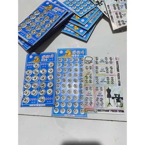 Vỉ cúc bấm khuy áo vỉ to, vỉ nhỡ, vỉ bé 50 cái