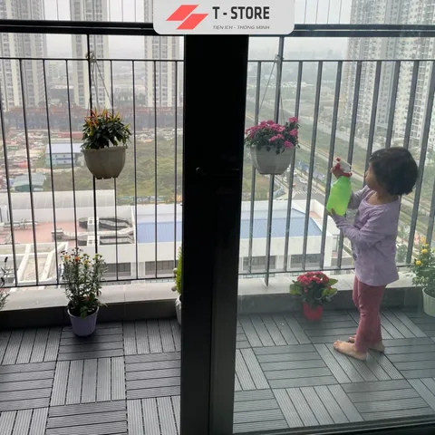 Combo 8 Sàn gỗ vỉ nhựa lót ban công dày 2cm, loại 5 Nan 31x31cm - Vỉ sàn gỗ ban công sân vườn