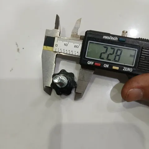 nút vặn tay vặn ốc siết  M6 M12 M16 M24 tay nhựa tốt vặn siết cố định vị trí