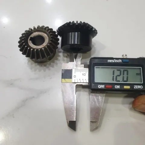 bánh răng góc 90 độ trục phi 8 10 12 15 18 20 chế bộ truyền động vuông góc