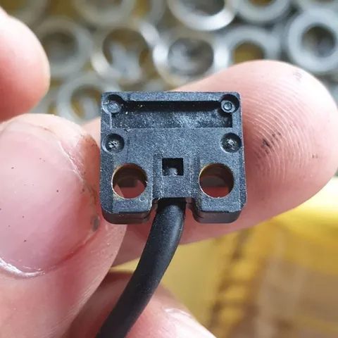 sensor cảm biến quang càng cua các hãng Panasonic PM-L25 L45 L45 P T45 5-24V hai ngõ ra đảo trạng thái tháo máy