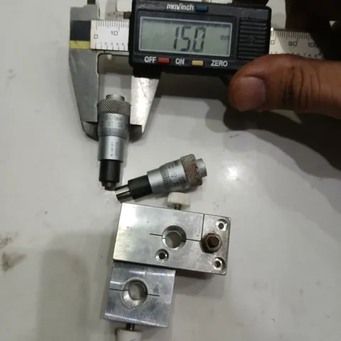 cụm cặp 2 panme Mitutoyo Japan kèm đế nhôm tháo máy tinh chỉnh vị trí 0.01mm