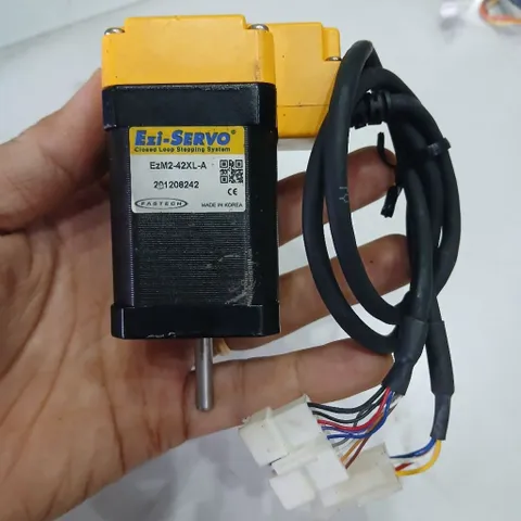 động cơ ezi servo mã 42L 42M ezm2 24vd trục 5mm chế hàn gọt cell pin