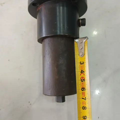 trục xoay trượt chế khoan bàn phay chống tâm tháo máy thép