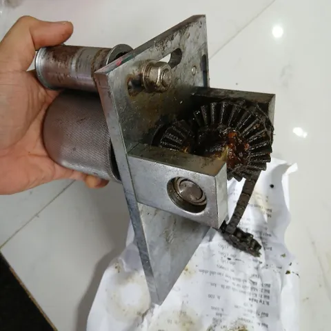 cụm con lăn quấn ép khung thép dây xích bánh răng góc