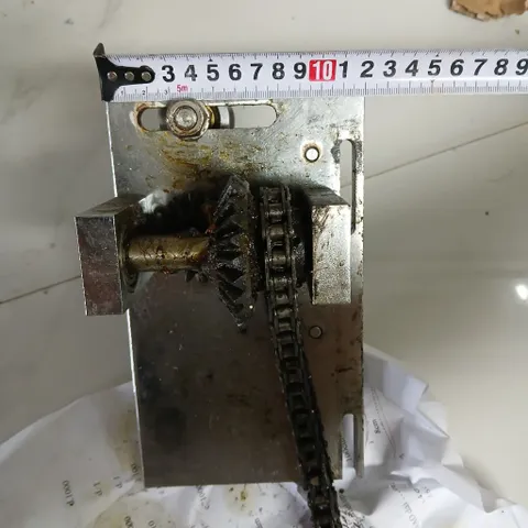 cụm con lăn quấn ép khung thép dây xích bánh răng góc