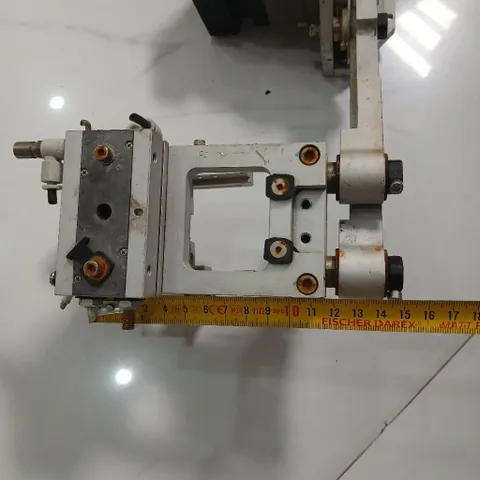cụm tay gắp đặt xi lanh kẹp xoay kèm hộp số giảm tốc 1/10 step 57 tháo máy