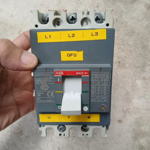 CB tổng tủ điện 3 pha ABB GERMANY tháo tủ chất lượng cao