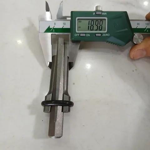 mũi kích côn chẻ đục đá mĩ nghệ
