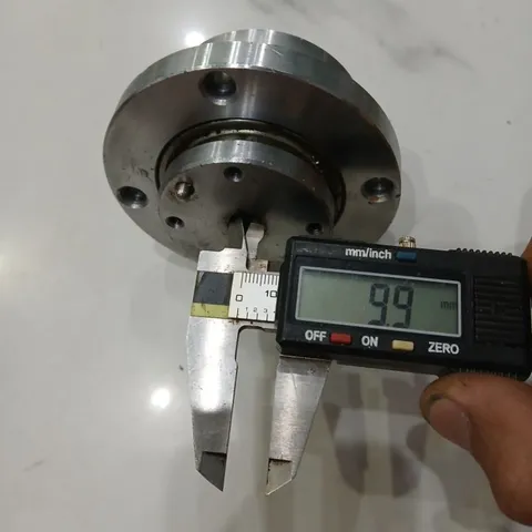 trục xoay mặt bích 50mm thông lỗ 10mm 2 vòng bi 6006
