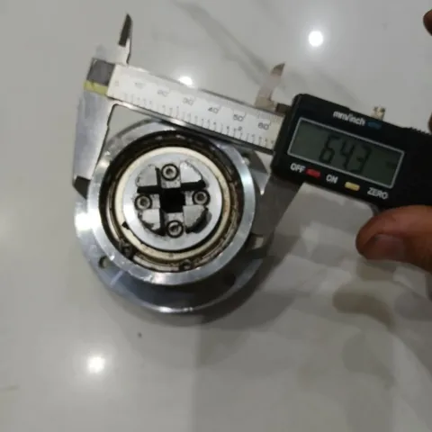 trục xoay mặt bích 50mm thông lỗ 10mm 2 vòng bi 6006