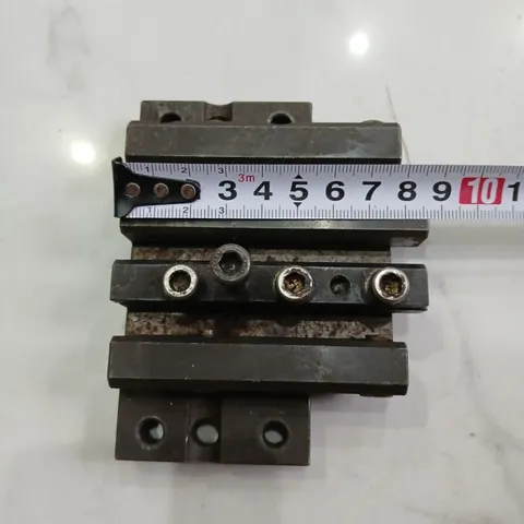 đài gá dao CNC ổ dao 3 rãnh 8.8mm tiện phay mini
