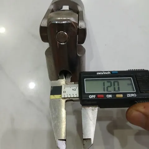 khớp các đăng trục khuỷu đầu lúc lắc nối trục thép 100mm phi 40 lỗ 22mm