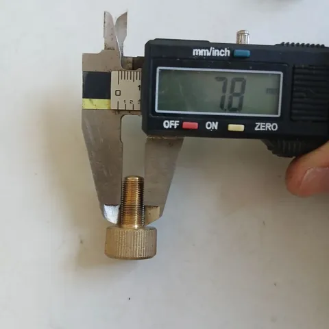 núm vặn siết vị trí ốc đồng M8x0.75