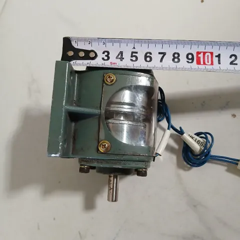 bộ ly hợp kèm thắng từ Ogura Japan tháo máy trục 8 24V 4 trạng thái truyền động xoay có đế ốc m6
