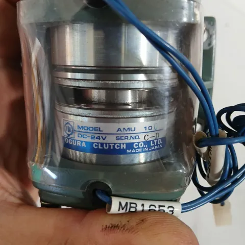 bộ ly hợp kèm thắng từ Ogura Japan tháo máy trục 8 24V 4 trạng thái truyền động xoay có đế ốc m6
