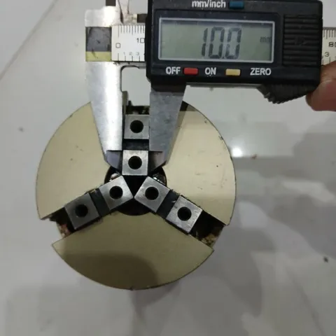 mâm cặp khí nén mini 3 4 chấu thép CKD airtac tháo máy cnc tiện phay bào