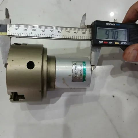 mâm cặp khí nén mini 3 4 chấu thép CKD airtac tháo máy cnc tiện phay bào