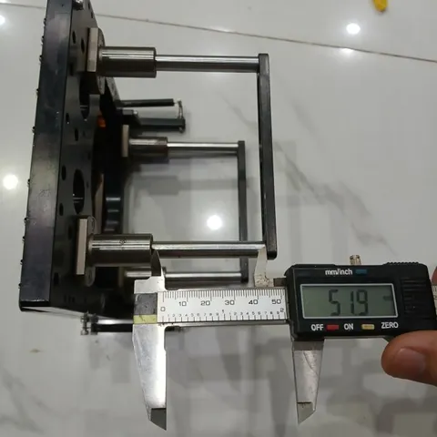 bộ khung nâng hạ ép dập có chốt định vị 4 trượt tròn misumi 8mm hành trình 52mm