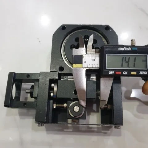 bộ trục xoay góc dùng động cơ mặt bích 60mm vít me phi 8 bước 1 hành trình góc 10mm thông lỗ 20