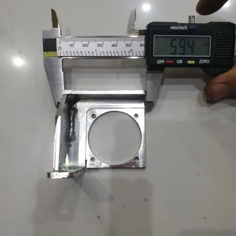 pad ke mặt bích lắp động cơ servo 100w