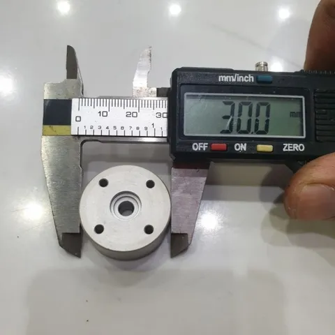 mặt bích nhôm lỗ trục 5mm sẵn lỗ ốc M3 gắn trục 5mm chế mài cắt pulley