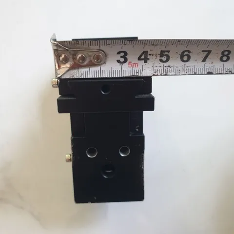 bộ căn chỉnh đồng tâm mang cá 3 trục xyz nhôm anode đen