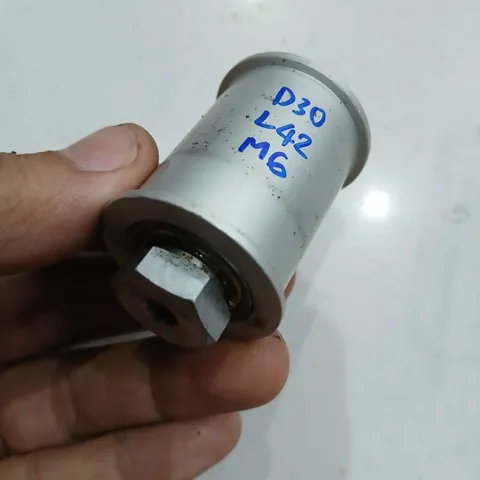ru lô con lăn nhôm tháo máy nhiều kích thước chế mài lăn nhám băng tải